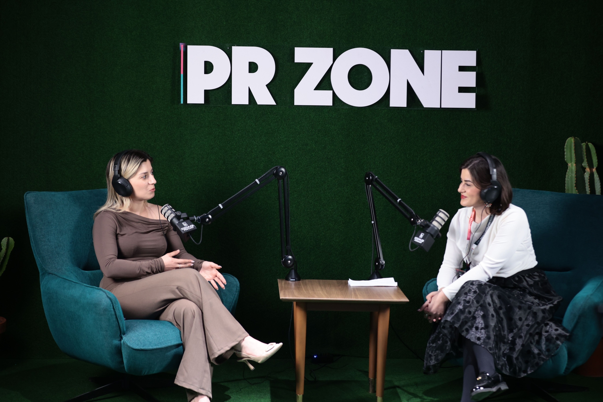 Si të kombinosh kreativitetin me organizimin? - Janina Mehmeti në "PR Zone"