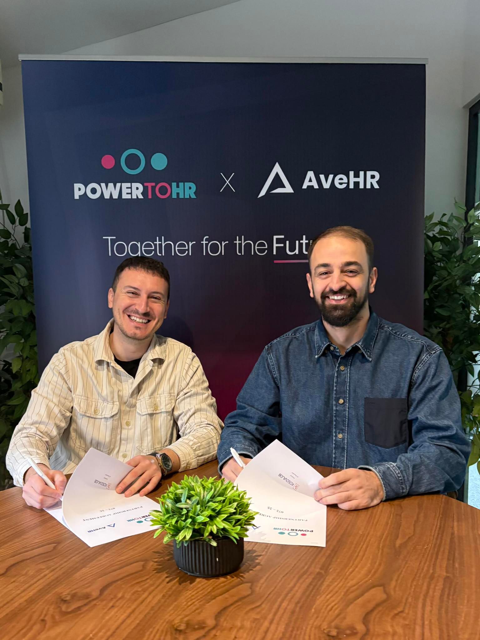 PowerToHR4 mirëpret AveHR – zgjidhje të avancuara për menaxhimin e talentit